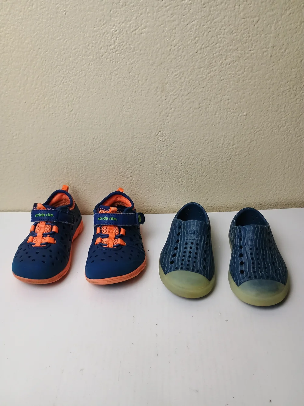 Native/Stride Rite lightweight navy